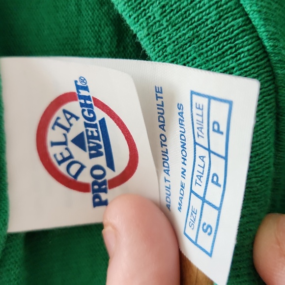 Delta - Picture 2 of 2